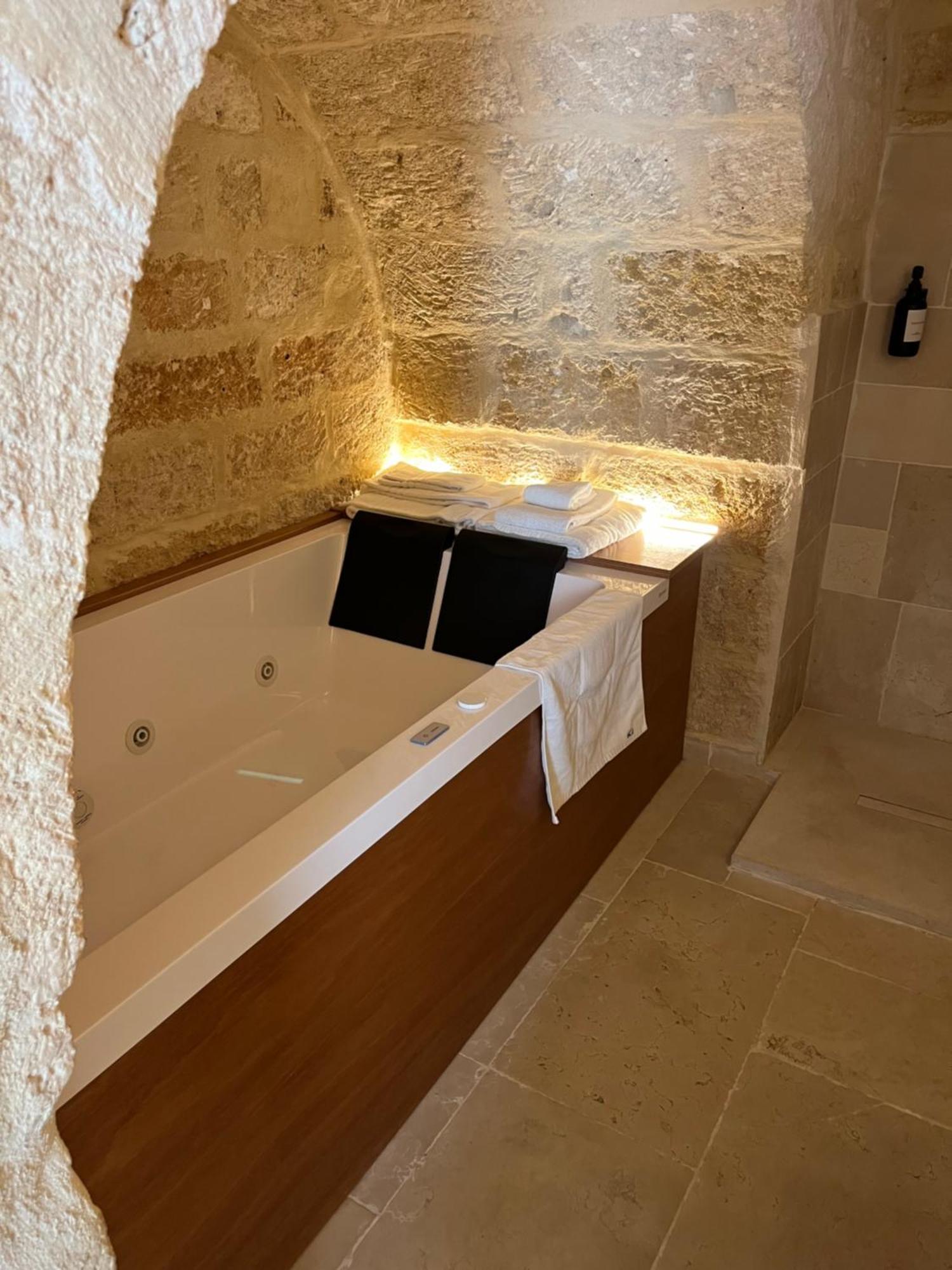 Dimora Grottacielo Lejlighed Polignano a Mare Værelse billede